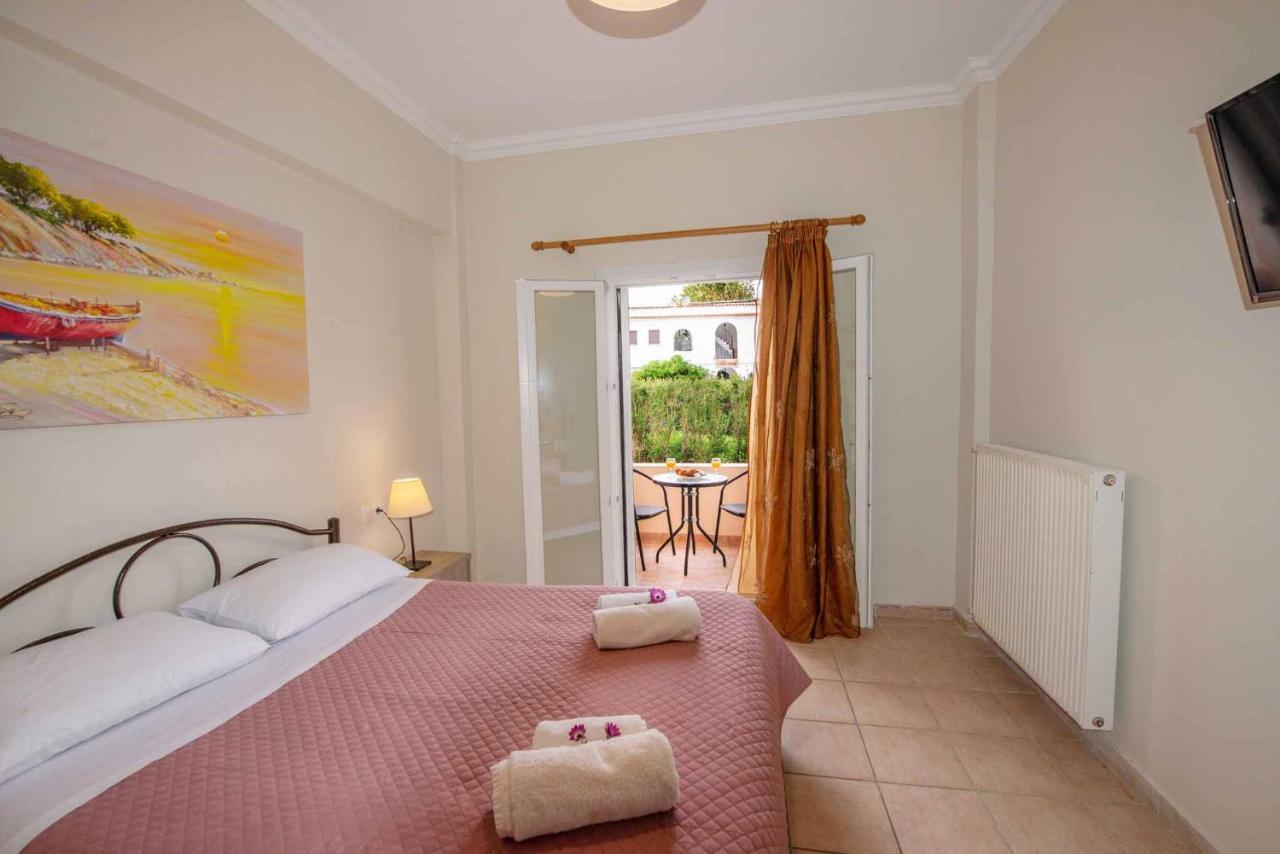 Lollas Acharavi Corfu Holiday home *